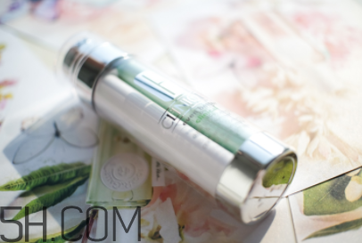 倩碧淡斑精華用在哪一個步驟？適合哪個季節(jié)用？