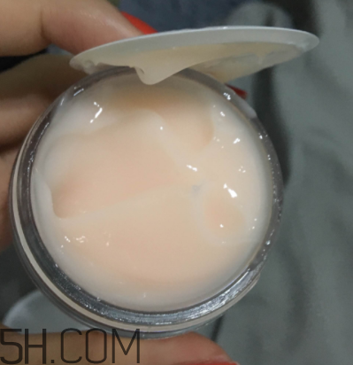 倩碧水磁場面霜每次用多??？每次用多少毫升？