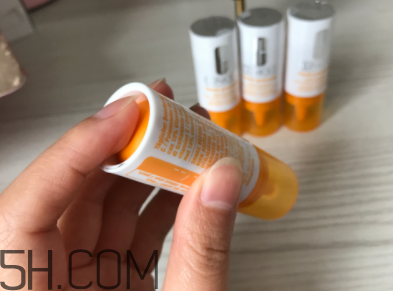 倩碧維C修復(fù)安瓶用在哪一步？能美白嗎？