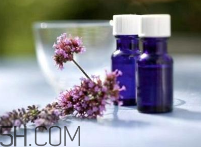 紫藥水可以擦舌頭嗎？紫藥水可以擦臉上嗎？