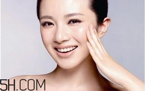 決定女人衰老的因素有哪些？女人易衰老的部位有哪些？