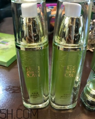 百雀羚水能量套盒適合油皮嗎？適合秋冬用嗎？