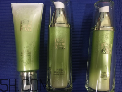 百雀羚水能量套盒都有什么？使用步驟