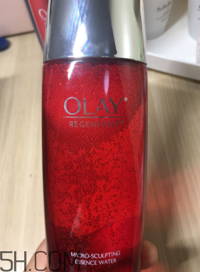 Olay新生活能水是精華水嗎？什么功效？