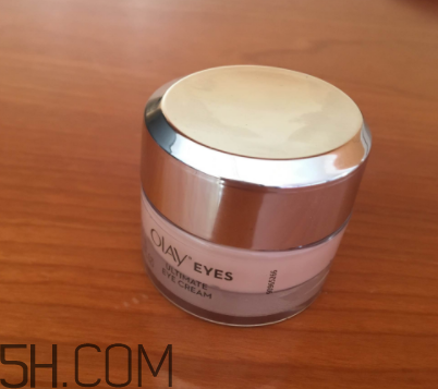 Olay素顏眼霜油不油？適合什么膚質(zhì)？