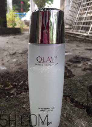Olay15秒面膜水可以白天用嗎？能見光嗎？