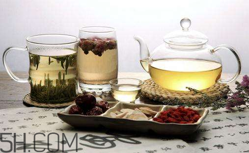 喝茶對(duì)牙齒好嗎？喝茶牙齒會(huì)變黃嗎？