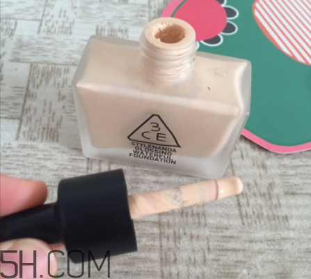 3ce超水潤(rùn)粉底液好用嗎？3ce粉底液和遮瑕液使用感