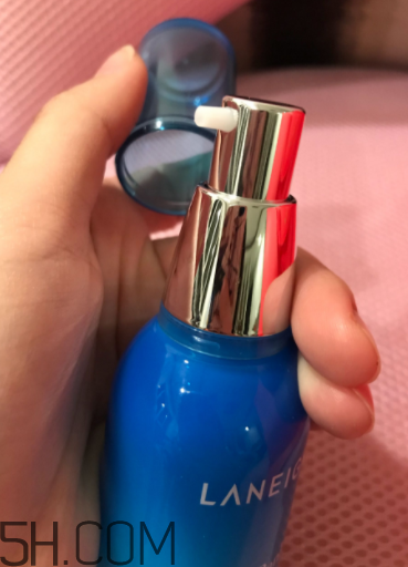 蘭芝補水小藍瓶是乳液嗎？用在哪一步？