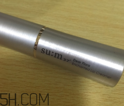 sum37悅色口紅沾杯嗎？持妝效果怎么樣？