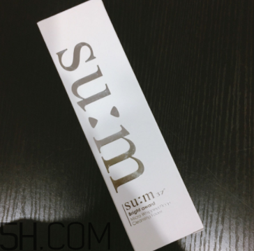 sum37泡沫潔面膏洗后緊繃嗎？干皮能用嗎？