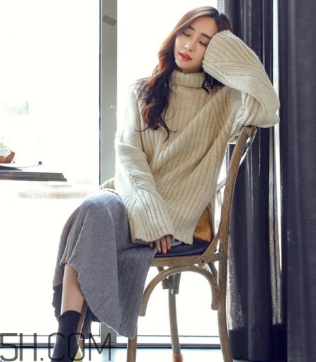 杏色和駝色哪個(gè)顯白？杏色和駝色哪個(gè)好看？
