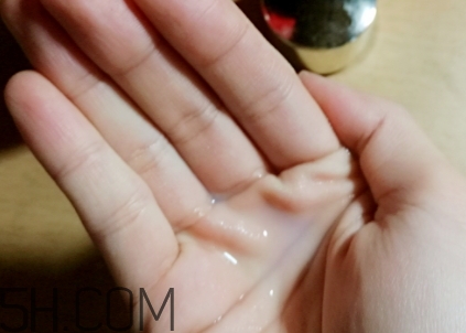 avenir艾文莉是什么牌子？高絲艾文莉和雪肌精哪個(gè)好？