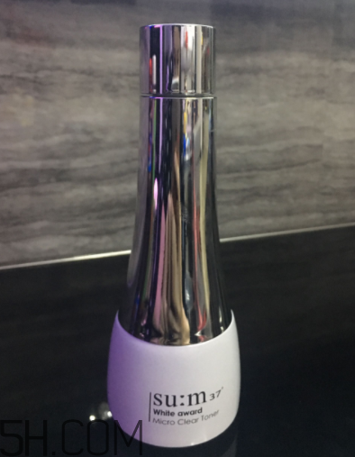 su:m37度呼吸爽膚水什么功效？適合什么膚質(zhì)？