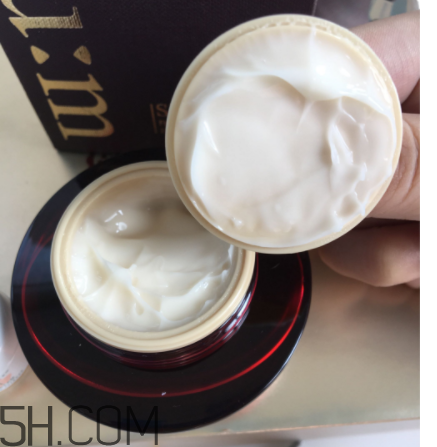 su:m37度蘇秘呼吸眼霜適合什么膚質(zhì)？什么季節(jié)？