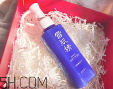 雪肌精柔凈洗顏乳有泡沫嗎？適合干皮嗎？