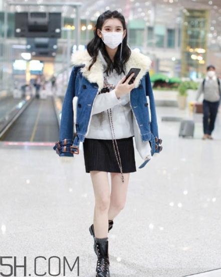 羊羔絨牛仔外套怎么搭配？羊羔絨牛仔外套搭配女