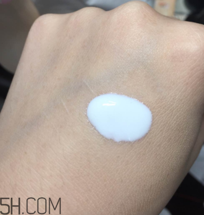 雪肌精美白防曬乳防曬效果怎么樣？防水嗎？