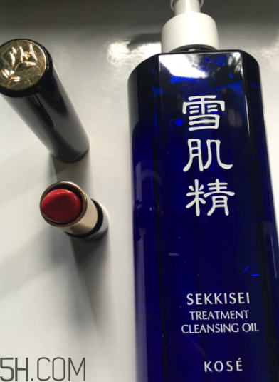 雪肌精卸妝油可以卸眼妝嗎？雪肌精卸妝油乳化快嗎？