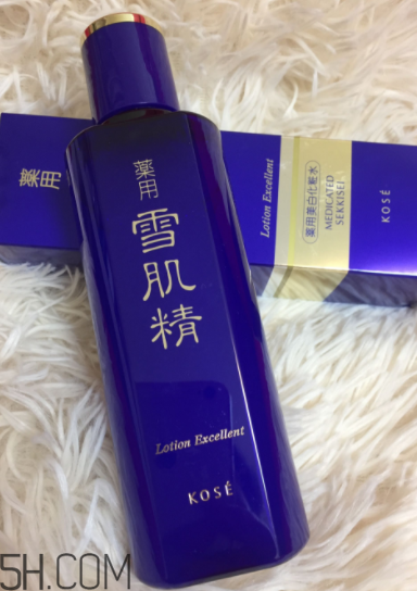 雪肌精優(yōu)純菁華水是爽膚水嗎？有什么功效？