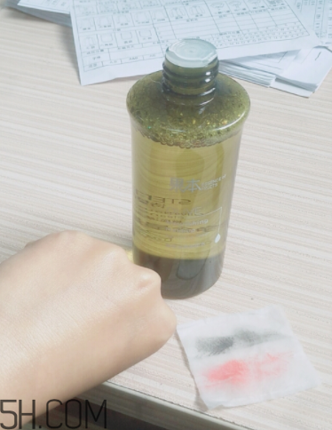 詩婷露雅橄欖卸妝水能卸眼妝嗎？有刺激嗎？
