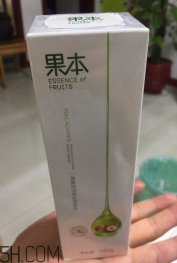詩婷露雅堅(jiān)果潔面乳有泡沫嗎？適合油皮嗎？