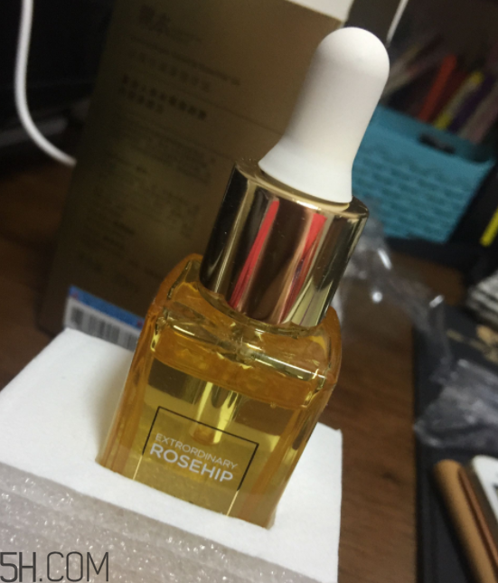 詩婷露雅至瑧精華油什么功效？適合油皮嗎？