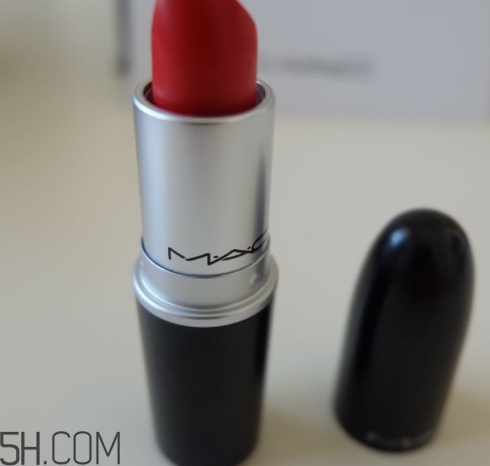 mac和tf口紅哪個(gè)好？mac魅可和tomford口紅對(duì)比