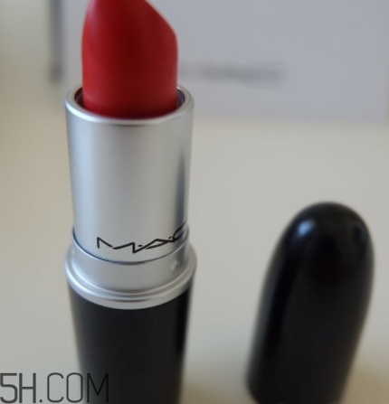 mac和tf口紅哪個(gè)好？mac魅可和tomford口紅對(duì)比