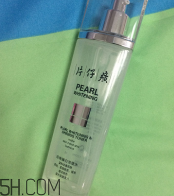 片仔癀珍珠亮膚水適合油皮嗎？適合夏季嗎？
