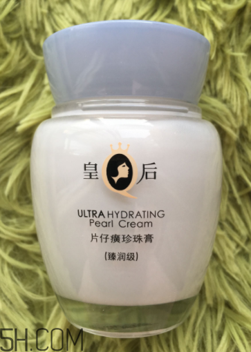 片仔癀珍珠膏夏天能用嗎？會不會很油？