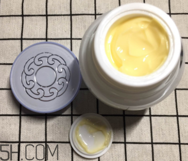 片仔癀珍珠膏為什么會(huì)過敏？成分分析