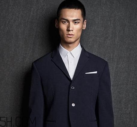 阿瑪尼衣服貴嗎？阿瑪尼衣服多少錢一件？