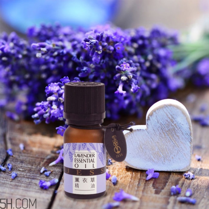 薰衣草精油泡腳的好處？薰衣草精油泡腳的方法？
