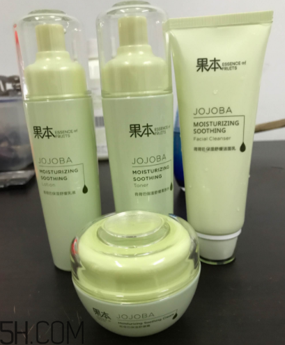 詩(shī)婷露雅荷荷巴系列有刺激嗎？適合敏感肌嗎？