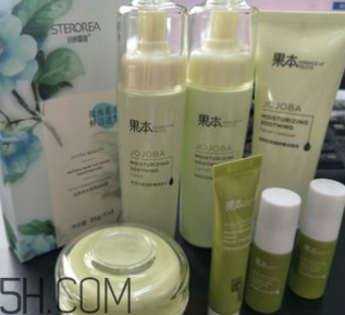 詩(shī)婷露雅荷荷巴系列有刺激嗎？適合敏感肌嗎？