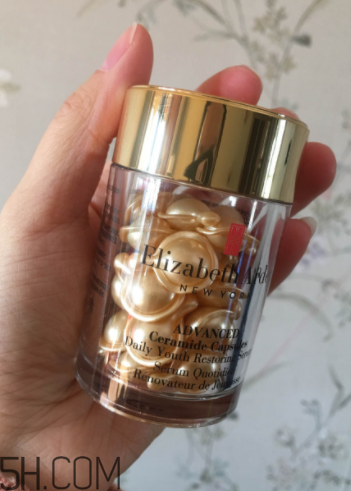 伊麗莎白雅頓精華膠囊適合什么季節(jié)用？