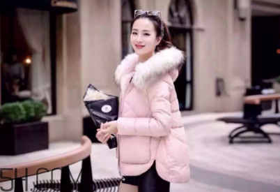 羽絨服出毛是怎么回事？羽絨服怎么清洗干凈？