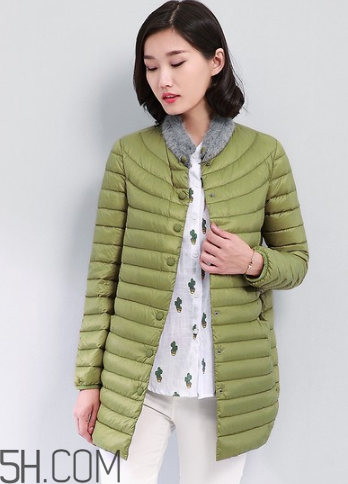 女裝羽絨服怎么保養(yǎng)？輕薄羽絨服怎么搭配？
