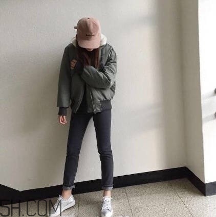 羽絨服怎么穿不顯胖？冬季好看的女裝羽絨服時尚搭配