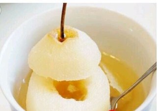 冰糖雪梨梨子要不要削皮？冰糖雪梨梨心要去掉嗎？