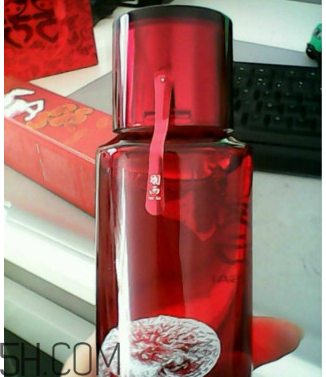 羽西靈芝水適合敏感肌嗎？會(huì)過敏嗎？