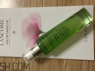 蘭蔻水光瓶適合什么年齡使用？蘭蔻水光瓶適合輕齡肌嗎？