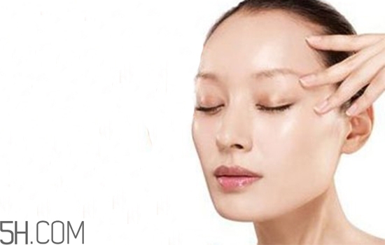 眼霜分幾種？眼霜和眼部精華一樣嗎？
