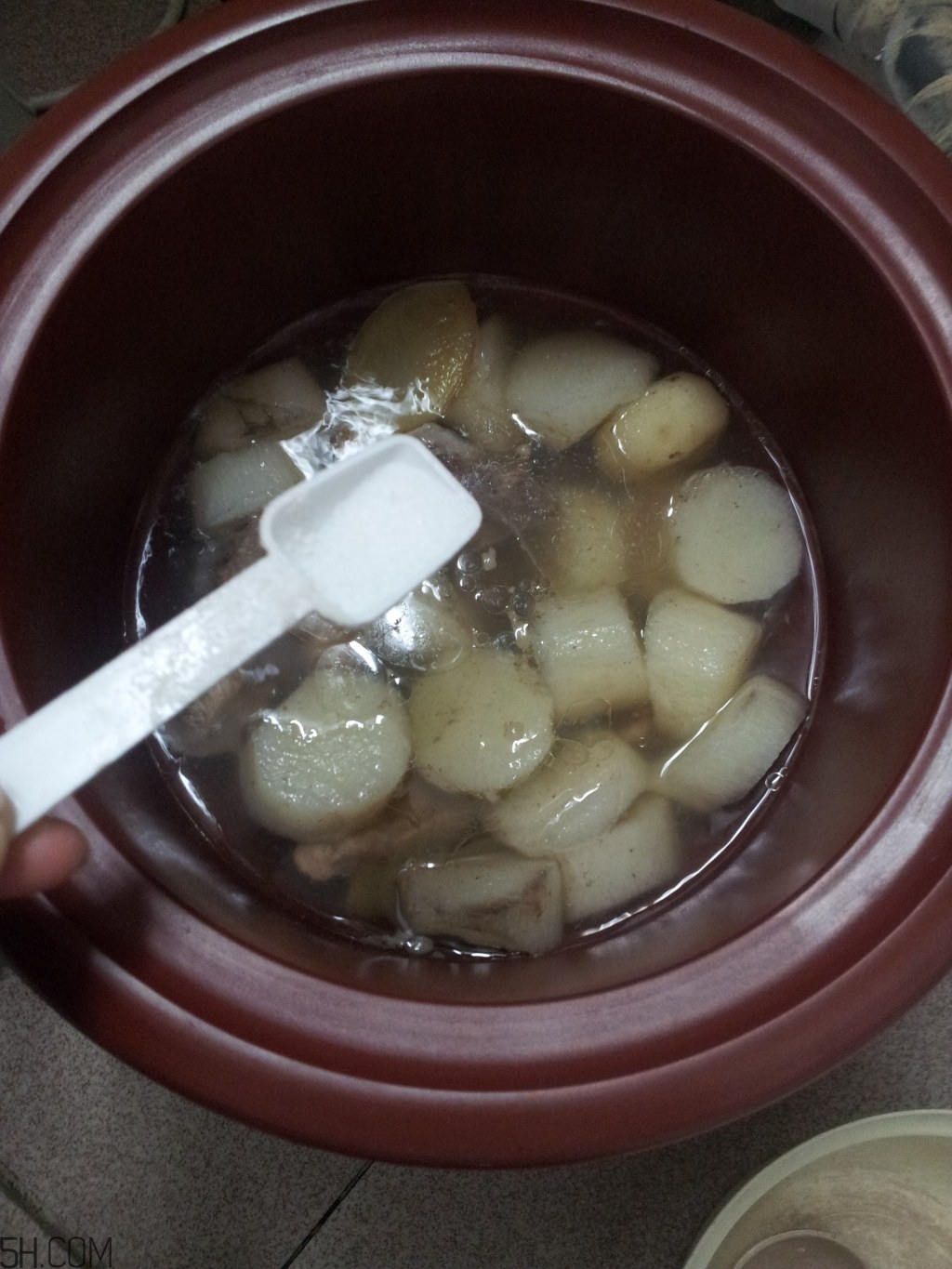 馬蹄和山藥能一起煲湯嗎？山藥和馬蹄能一起吃嗎？