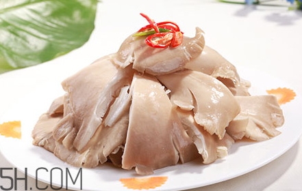平菇可以和雞蛋一起做湯嗎？平菇和木耳能一起吃嗎？