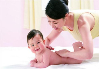 常對嬰幼兒撫觸有哪些作用？寶寶一周歲怎樣安排作息？