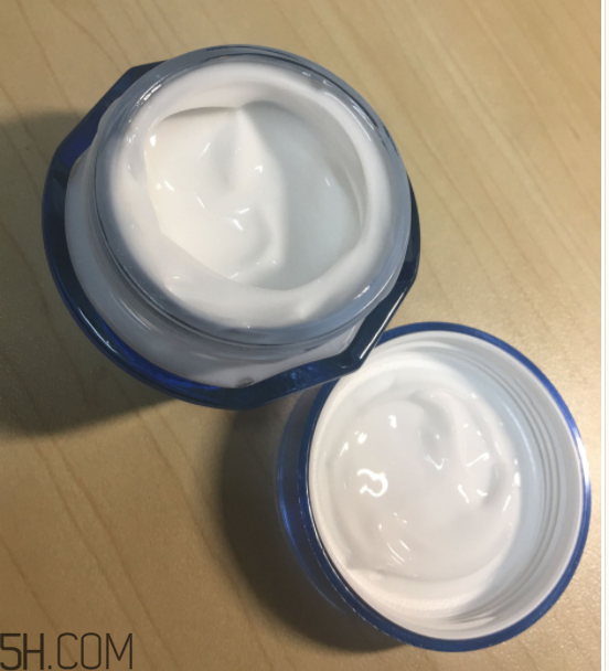 薇姿面霜為什么會搓泥？薇姿好用面霜推薦