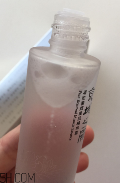 京城之霜神仙水含酒精嗎？適合脆弱敏感肌嗎？