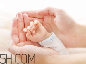 順產(chǎn)時(shí)吃什么補(bǔ)充體力？生孩子時(shí)可以吃東西嗎？